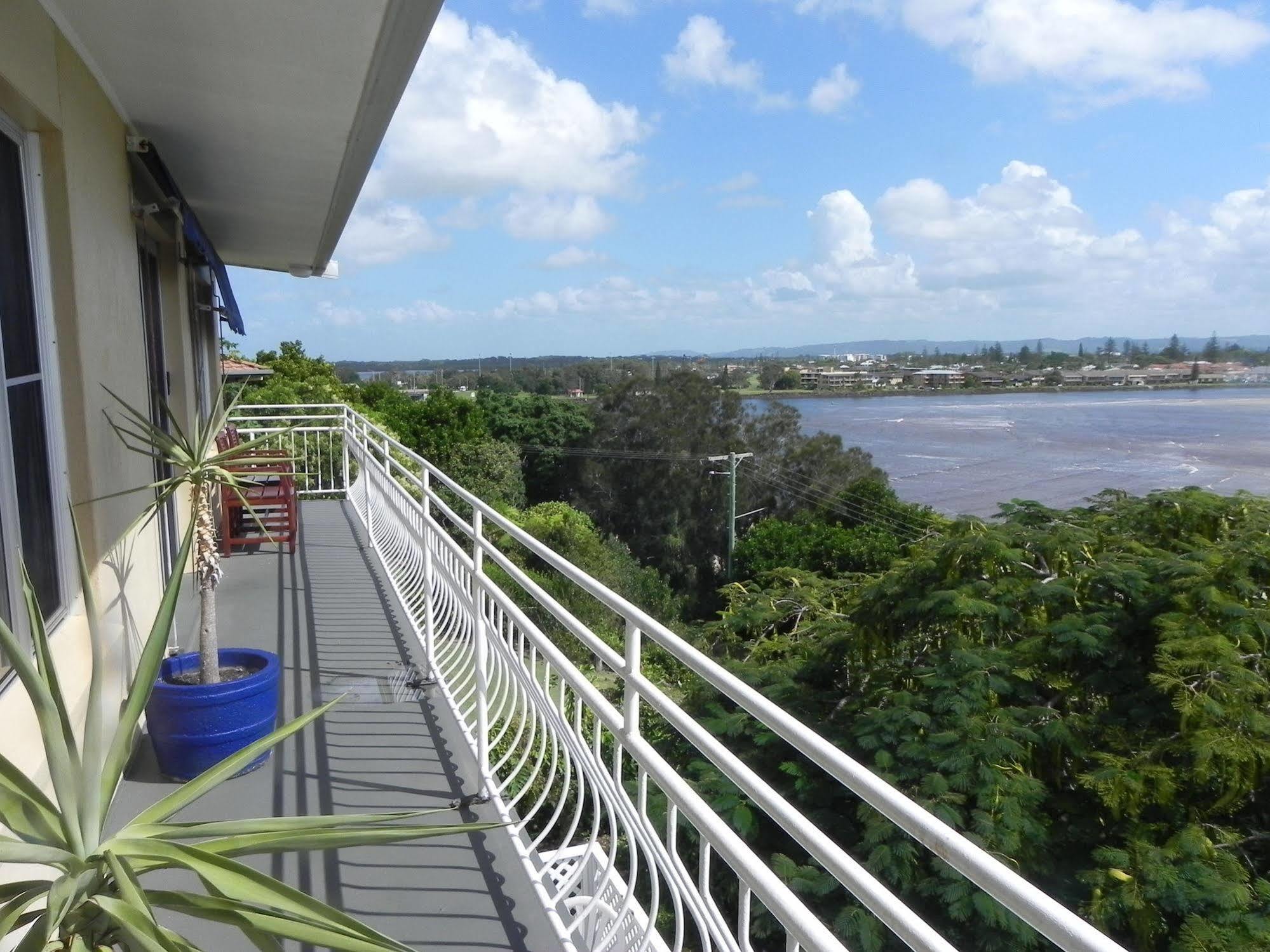 Leisure-Lee Holiday Apartments Ballina Esterno foto