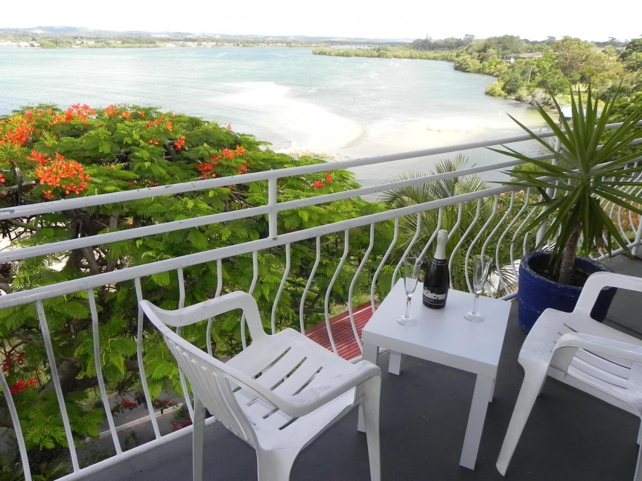 Leisure-Lee Holiday Apartments Ballina Esterno foto